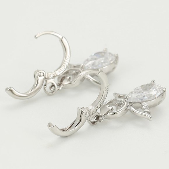 Adorable Angels Earrings & Necklace Set - Picture 8 of 12